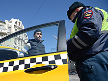 Мигранты не хотят получать российские водительские права