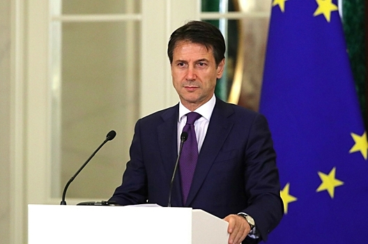 Экс-премьер Италии избран председателем «Движения 5 звёзд»