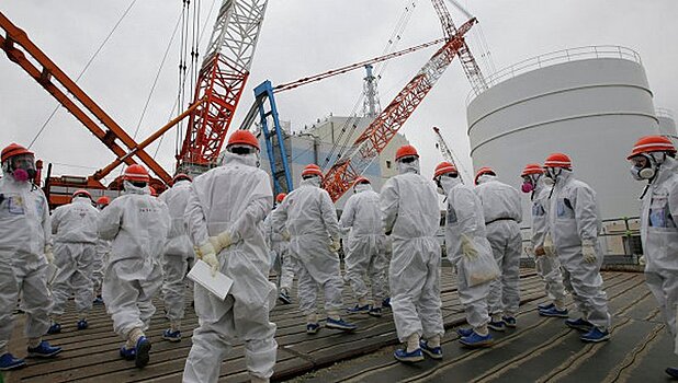 Завершен демонтаж защитного купола над АЭС "Фукусима-1"