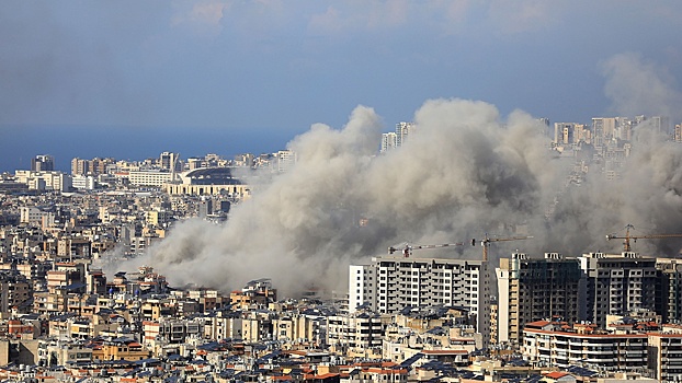 Самолеты Израиля атаковали покинутые жителями дома в районе Рувейс в Бейруте