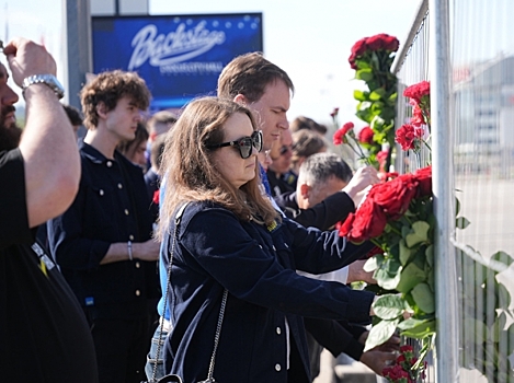 Слуцкий почтил память жертв теракта в подмосковном «Крокусе»