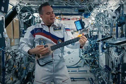 Космонавт Корсаков просыпался на МКС в 4 утра, чтобы снять клип для Uma2rman