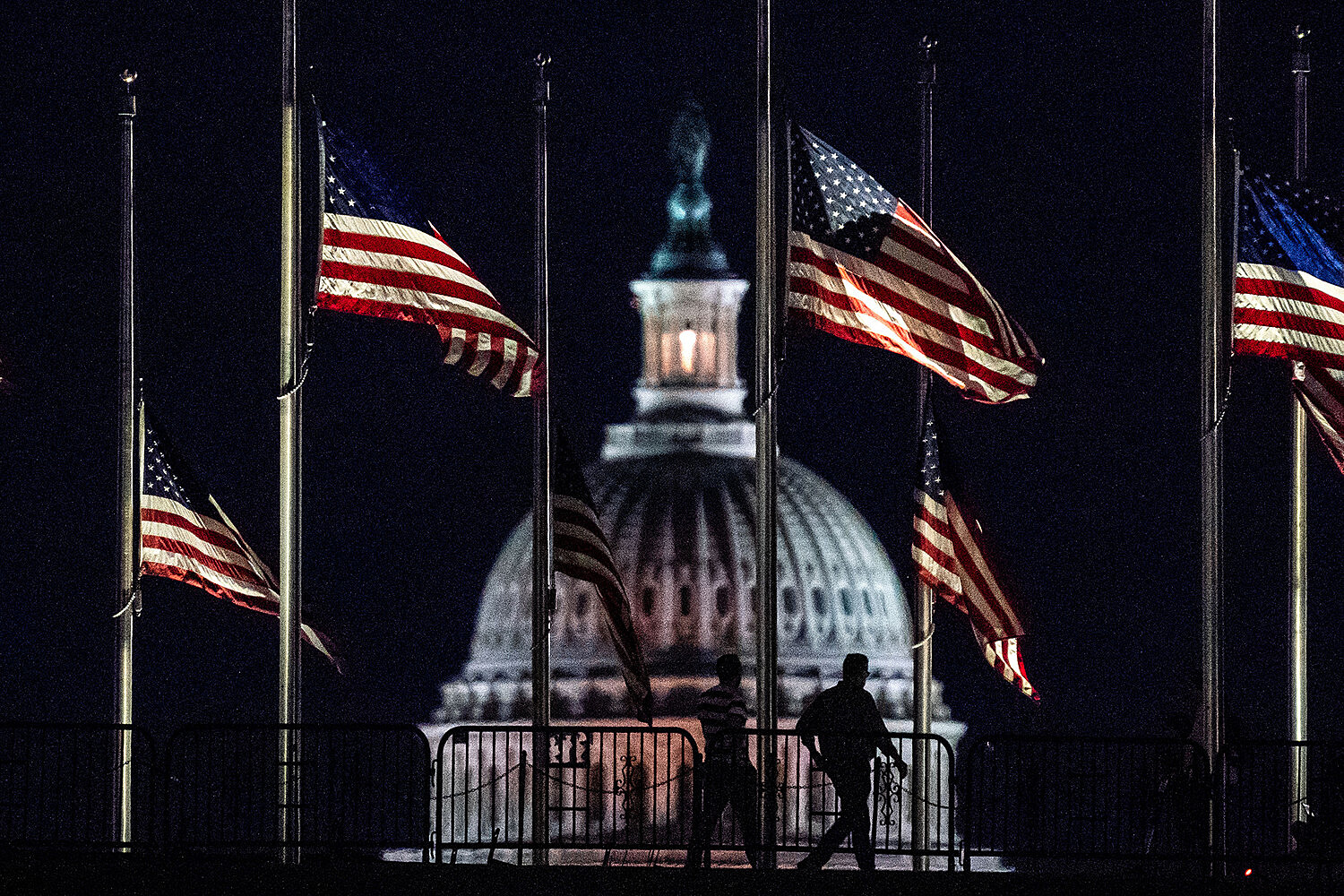 США готовы ввести санкции, обрушив экономику России