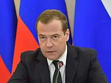 Медведев увидел плюсы в конфликте между Польшей и Украиной