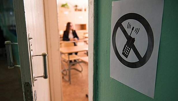 В Карачаево-Черкесии проверят результаты выпускников-медалистов