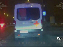 В Волгограде для задержания правонарушителя, угнавшего автомобиль скорой медицинской помощи, полицейские применили оружие