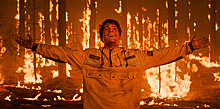 Таинственное такси, грустный Клуни и герои-пожарные: что смотреть в кино и онлайн