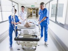 Глава гостелерадиокомпании Киргизии госпитализирован после аварии в Бишкеке