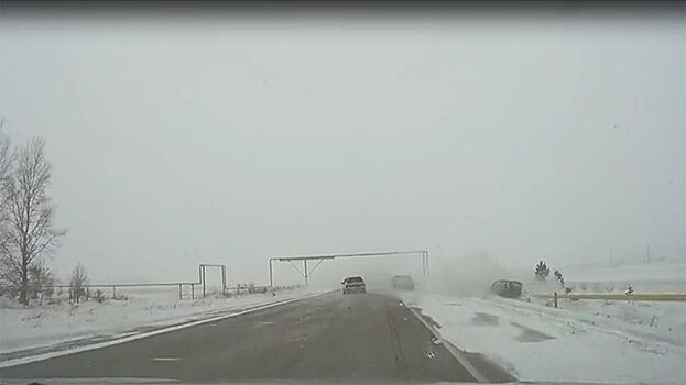 Страшное ДТП в России: ребенок вылетел из окна машины