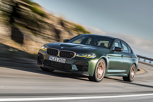 BMW не брент на себя обязательства по прекращению производства автомобилей с ДВС