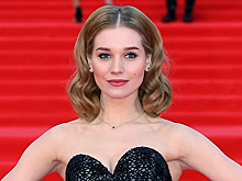 Асмус показала откровенный снимок в постели