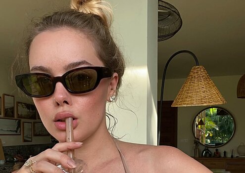 Экс-солистка «Серебра» показала фото в бикини