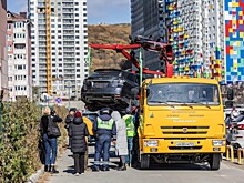 Увозить машины нарушителей начала муниципальная служба эвакуаторов Владивостока