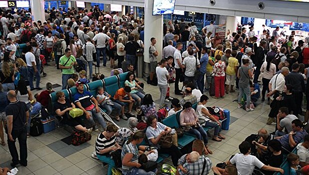 Более 40 рейсов задержаны в аэропортах Москвы