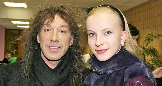 Помолодевший рядом с красавицей женой Владимир Кузьмин показал нежные фото с ней: «Какие вы классные!»
