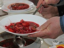 Экономист рассказал о подорожании праздничного оливье на 40%