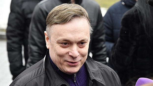 Команда Разина озвучила прайс на его общение с журналистами