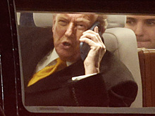 «У ФБР есть доступ ко всем телефонам»: названы способы прослушки Кремля и Белого дома