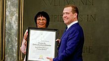 Медведев получил диплом почетного доктора Гаванского университета