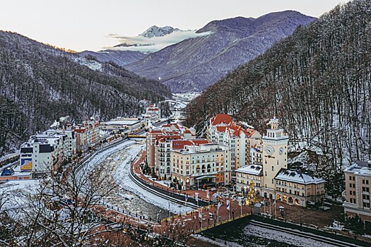 На горном курорте в Сочи выпал первый снег