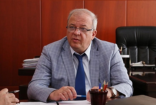 Вице-премьер Дагестана попал в реанимацию с COVID-19