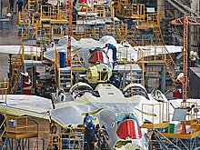 Комсомольский-на-Амуре авиазавод увеличивает заработную плату и расширяет штат