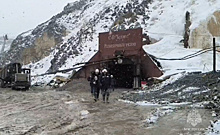 Родственников шахтёров, запертых под завалами на руднике «Пионер», доставят к месту работ