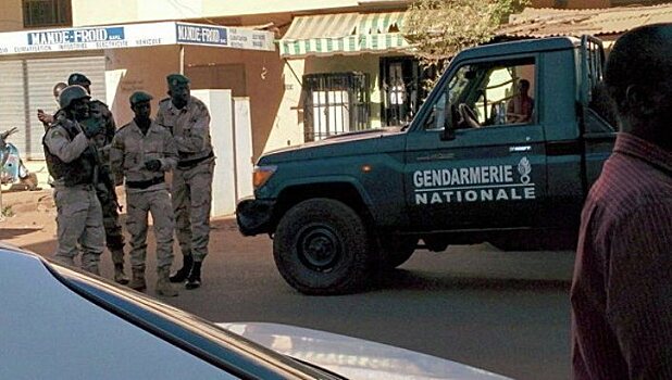 США разрешили эвакуировать персонал посольства в Мали