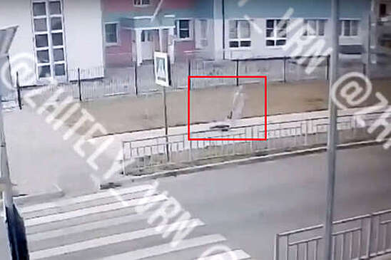 В Воронеже женщина избила ребенка на глазах у прохожих