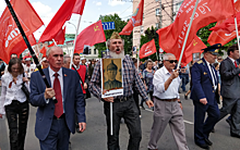 Рязанские коммунисты приняли участие в параде Победы
