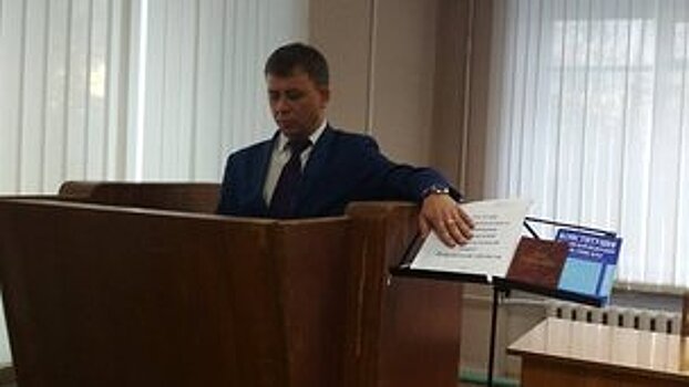          Олег Валенчук поздравил нового главу Арбажского муниципального округа       