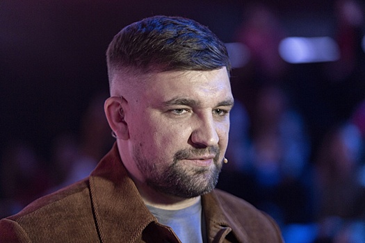«Не можешь победить – возглавь»: почему Баста и Артемий Лебедев публично назвали себя скуфами