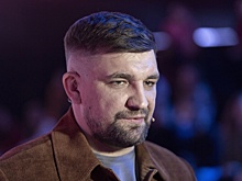 «Не можешь победить – возглавь»: почему Баста и Артемий Лебедев публично назвали себя скуфами