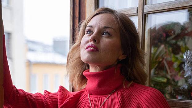 «Поссорилась с режиссером и нашла мужа»: актриса Елена Лазурина — о поворотах судьбы, юных талантах и слухах
