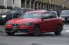 Долгожданный Alfa Romeo Giulia Facelift 2022 позирует на шпионских фото в Италии
