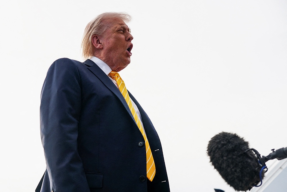 Трамп заявил, что хочет уничтожить оставшийся у Ирана ракетный потенциал
