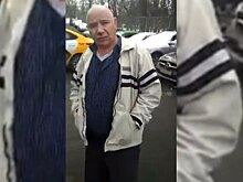 Прохожие остановили и отобрали ключи у пьяного таксиста в Москве
