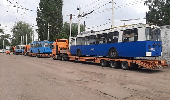 В Воронеж привезли первые три троллейбуса, которые Москва подарила нашему городу