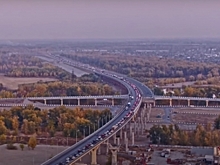 В Волгограде сняли на видео пятикилометровую пробку перед ГЭС