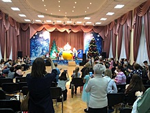 Фурор в школе № 507 устроила «Елка в Садовниках» с цирковой семьей Питиновых
