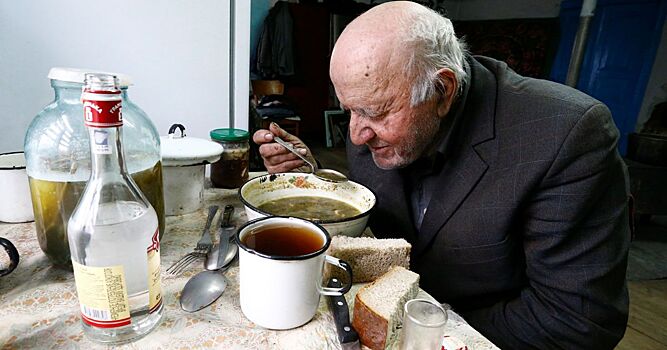 Рацион украинцев сравнили с питанием в блокадном Ленинграде