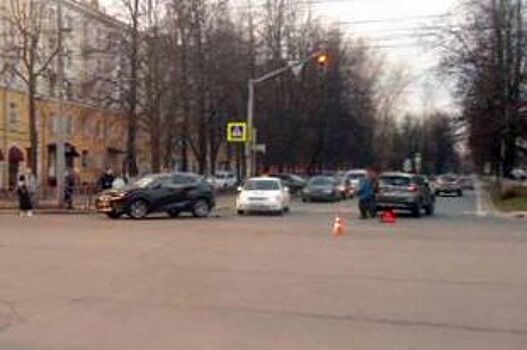 Пенсионер устроил массовое ДТП в центре Ярославля