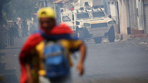 «Кромсают, как Ливию»: США готовят вторжение в Венесуэлу