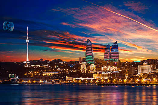 "Уральские авиалинии" запускают рейсы в Баку из трех городов