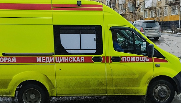 В Новосибирске пенсионер погиб в ДТП с участием двух иномарок