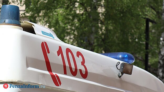 В Кузнецке подростки на мотоциклах столкнулись с «Грантой»