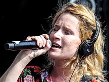 Монеточка повторно не явилась в суд по делу о плагиате