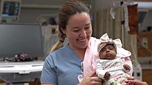 В США из больницы выписали девочку, родившуюся с самым маленьким весом в мире