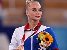 Олимпийской чемпионке гимнастке Мельниковой предоставили нейтральный статус