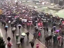 В Киеве проходит марш за импичмент Порошенко